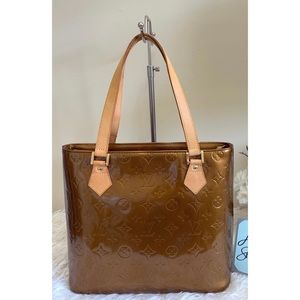 LOUIS VUITTON VERNIS TOTE BAG
